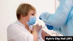 За добу вакцинували 3 968 людей