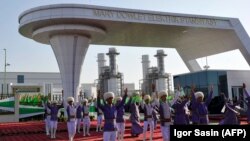 Церемония открытия нового предприятия - электростанции в Мары, Туркменистан, 8 сентября, 2018