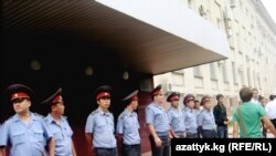 Кыргызстанда милицияга карата тескери көз караш көп экенин ИИМ жетекчилиги өздөрү да айтууда.