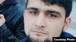 Акбарджон Холиков