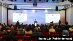 Конференциядә катнашучылар