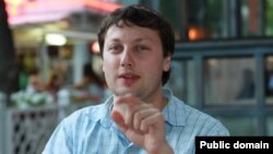 Активіст «Відповідальних громадян» Енріке Менендес (фото зі сторінки фейсбук: Энрике Менендес, www.facebook.com/e.menendes)