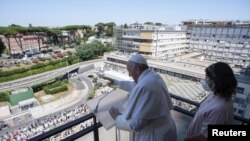 Це була перша проповідь Папи Франциска після одинадцяти днів перебування в клініці, минулого тижня він прочитав молитву