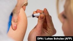 У МОЗ наголошують, що захистити від хвороби може лише вакцинація