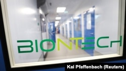 У липні можуть бути доступні перші результати для дітей віком від 5 до 12 років, у вересні – для дітей молодшого віку, заявив керівник ВioNTech