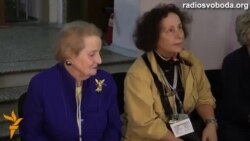 Мадлен Олбрайт і Ана де Паласіо спостерігали за виборчим процесом у Києві