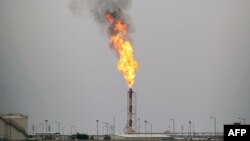 گاز طبیعی میادین نفتی عراق به‌دلیل فقدان فناوری و سرمایه‌گذاری به طور سنتی سوزانده می‌شود