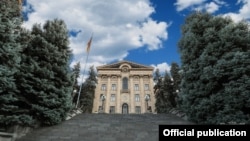 Здание Национального собрания Армении в Ереване