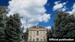 Здание Национального собрания Армении в Ереване
