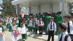 Aziýa oýunlary döwründe Aşgabadyň mekdep okuwçylary we studentler rugsada çykýarlar