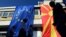 Македонський і європейські прапори майорять у столиці Скоп’є напердодні референдуму про назву країни
