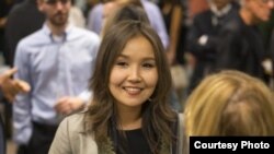 Асел Шерниязова.