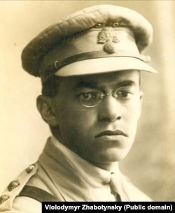 Володимир (Зеєв) Жаботинський (1880–1940) – єврейський політичний і військовий діяч, письменник і публіцист