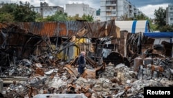 Ուկրաինա - Հրետակոծության հետևանքները Խարկովի բնակելի թաղամասերից մեկում, 7-ը սեպտեմբերի, 2022թ.