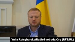 Голова Дніпропетровської облради Святослав Олійник каже, що соби всіх учасників конференції встановлені, у них взяли аналізи