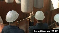 На одном из предприятий Петербурга 