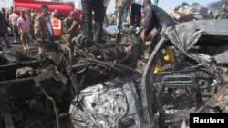 نمایی از انفجارهای روز دوشنبه در نزدیکی پلی در شهر طرطوس سوریه