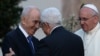 از راست: پاپ فرانسیس، محمود عباس و شیمون پرز