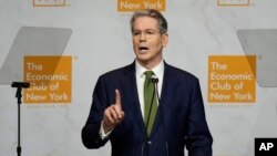 اسکات بسنت می گوید دولت ترامپ فشار اقتصادی را تا حد ممکن تشدید می‌کند تا دسترسی ایران به منابع مالی را مختل نماید