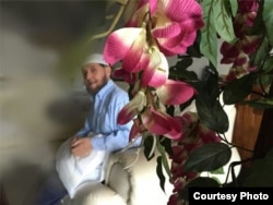 Обидхон-кори Назаров после выхода из комы, 2017 год.