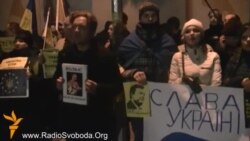 Українці Чехії мітингують на підтримку Євромайдану