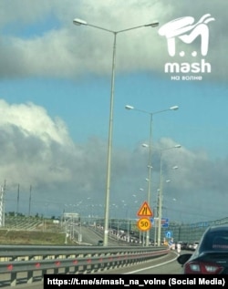 Затор на в'їзд до Криму біля Керченського мосту з боку Тамані (Росія) під час курортного сезону, липень 2025 року