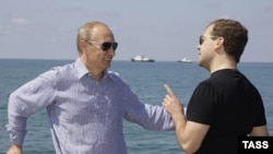 Путин белән Медведев Сочида