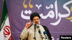 ابراهیم رئیسی در انتخابات دوازدهم ریاست‌جمهوری ایران بیش از ۱۵ میلیون رای به دست آورد.