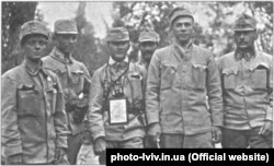 Старшини УСС Софія Галечко, Теодор Мамчур, Зенон Носковський, Павло Семирозум, Роман Дудинський та чех Здіславський