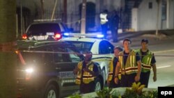 Չարլսթոն, ԱՄՆ - Ոստիկանները դեպքի վայրում, 17-ը հունիսի, 2015թ․