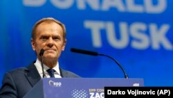 Туск прокоментував кримінальне переслідування Порошенка