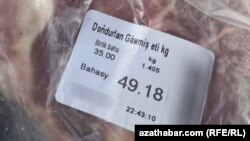 Lebap welaýatynyň Türkmenabat şäherinde ilata arzan bahadan satylýan doňdurylan et