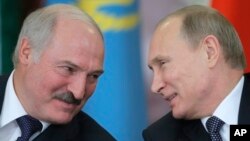 Олександр Лукашенко напередодні звернувся до президента РФ Володимира Путіна з проханням розмістити на території країни російську систему «Орєшнік»