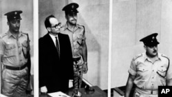 آدولف آیشمن در دادگاه اورشلیم، ۱۹۶۱