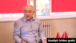 Омурбек Текебаев.