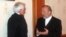 منوچهر متکی (راست) و رنگین دادفر سپنتا؛ وزاری خارجه ایران و افغانستان