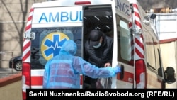 Протягом минулої доби госпіталізували 2 637 людей, 172 хворих померли, 3 264 – одужали