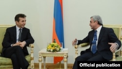 Armenia - President Serzh Sarkisian (R) meets with Georgian Prime Minister Bidzina Ivanishvili in Yerevan, 17Jan2013.