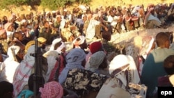 روز جمعه در حالی که نخست وزیر سومالی علی محمد قدی وارد پایتخت شد، بخشی از مردم در خیابان ها به پایکوبی پرداختند و گروهی نیز با شعار دادن علیه اتیوپی خواستار خروج ارتش این کشور از سومالی شدند.