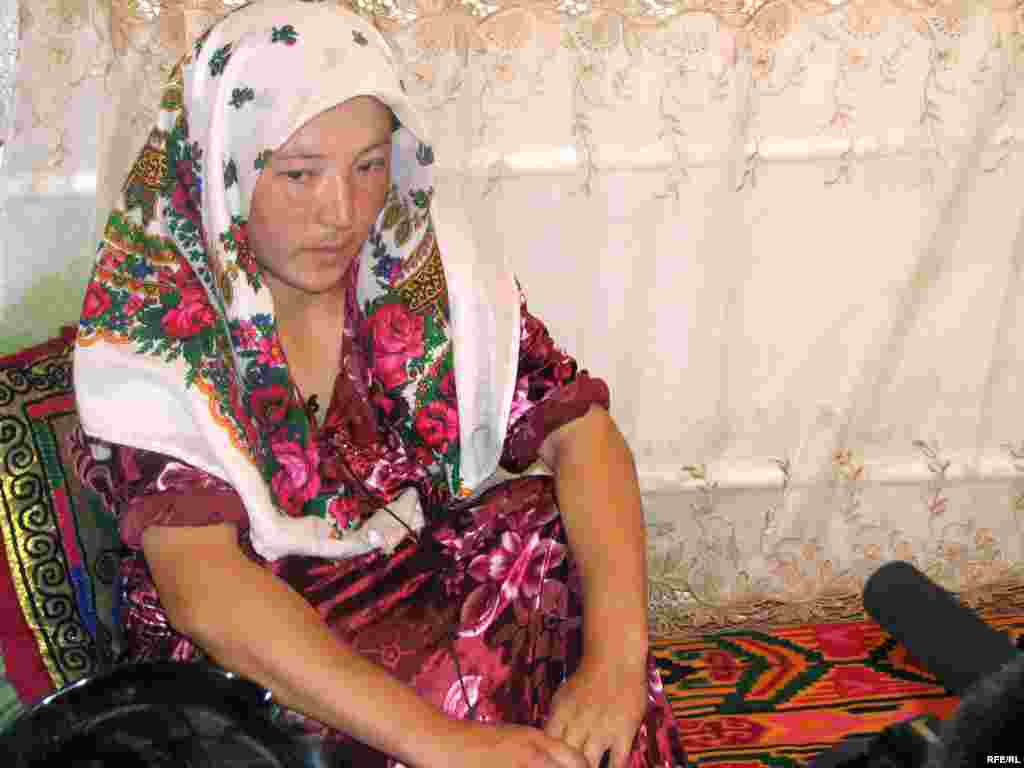 Оппозиционная партия &quot;Ата-Журт&quot; поддержала законопроект об ужесточении наказания за похищение невест от 5 до 10 лет лишения свободы.