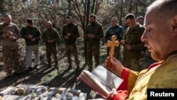 Ukrayna hərbçiləri Pasxa bayramını Dnepropetrovsk vilayətində cəbhə xəttində qeyd edirlər