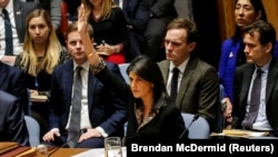 نیکی هیلی نماینده آمریکا در سازمان ملل متحد با انتقاد از پیش‌نویس قطعنامه شورای امنیت آن را «توهین» به کشور خود توصیف کرده است