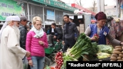 На одном из продуктовых рынков столицы