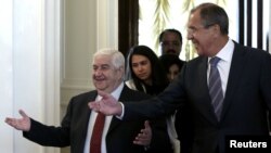  ولید معلم وزیر خارجه سوریه با همتای روسی‌اش سرگئی لاوروف در مسکو