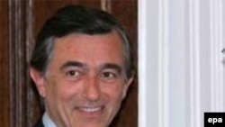 وزير امور خارجه فرانسه که در جمع خبرنگاران سخن می گفت، افزود که باور دارد، ايالات متحده آمريکا، نقشه ای برای حمله به جمهوری اسلامی ايران ندارد.