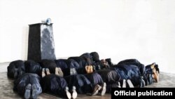 “Ўзингни диктатор ҳис этиб кўр!” перформанси.