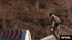 Решение какой из проблем, обсуждавшихся на вчерашнем заседании Совета безопасности, потребовало ужесточение режима пропуска