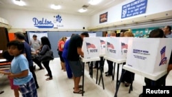 مقام‌های ایالتی در آمریکا تأکید کردند که تلاش هکرها به نتیجه‌ای نرسیده و «هیچ رأیی» تغییر نکرده است.