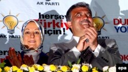 آقای گل نخستین رییس جمهوری با پیشنیه اسلام سیاسی به شمار می رود.