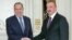 Глава МИД РФ Сергей Лавров (слева) и президент Азербайджана Ильхам Алиев, Баку, 13 декабря 2018 г․ 